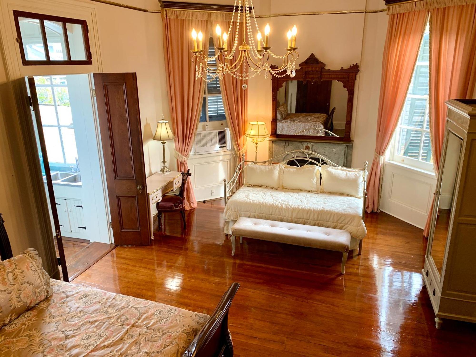 French Quarter Lanaux Mansion Bed And Breakfast 新奥尔良 客房 照片